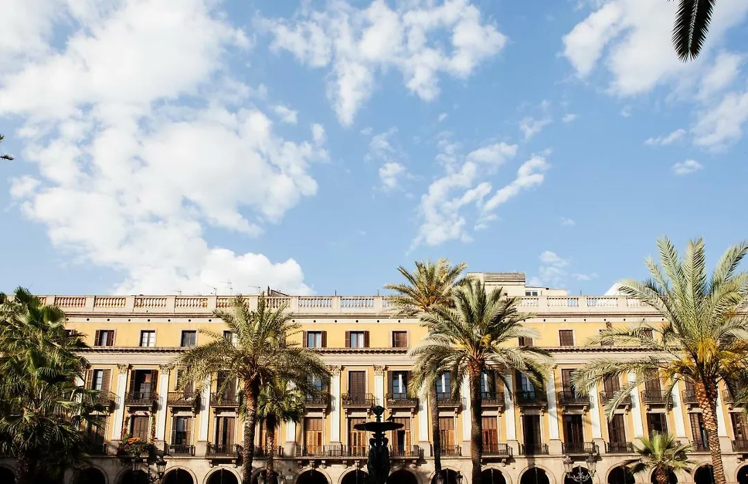 Ramblas Apartments-1